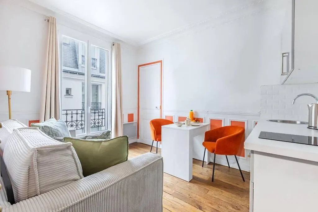 Colore Et Lumineux A Apartment *